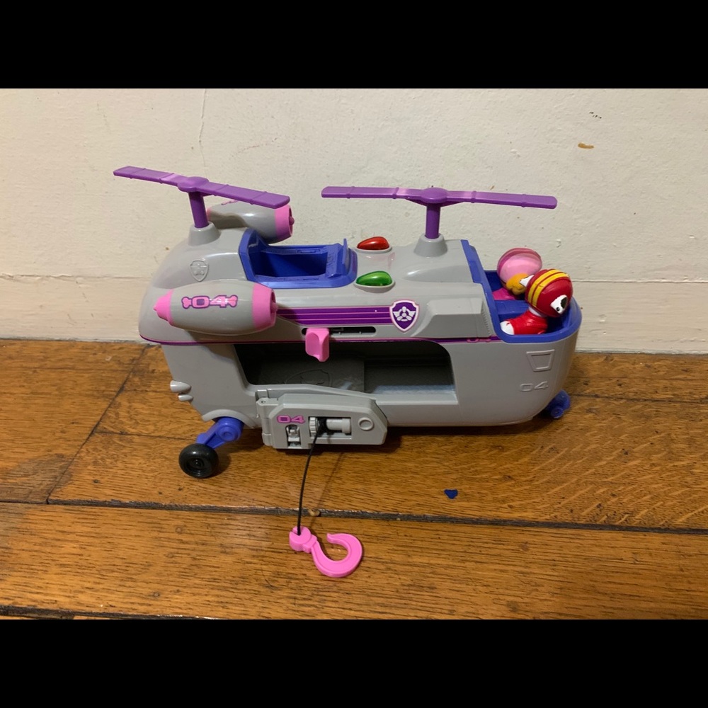 Paw patrol Ultimate rescue skye helicopter